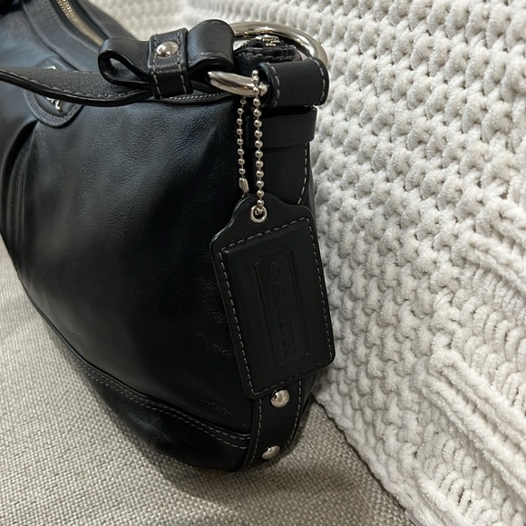 Coach Park Leather Duffle Bag F19729 Black Convertible handles - Picture 4 of 11